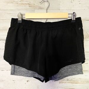 H&M Black Athletic Shorts Size 8